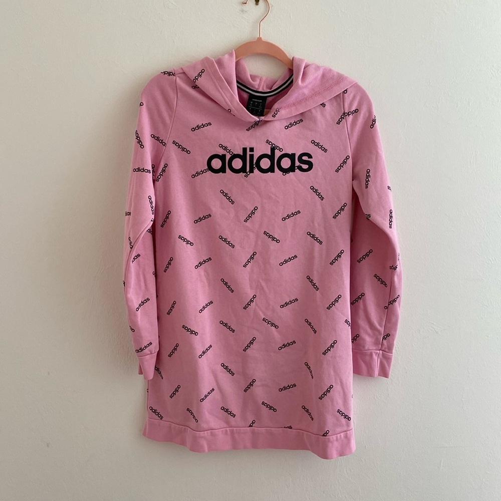 NWOT adidas sweatshirt hoodie size medium